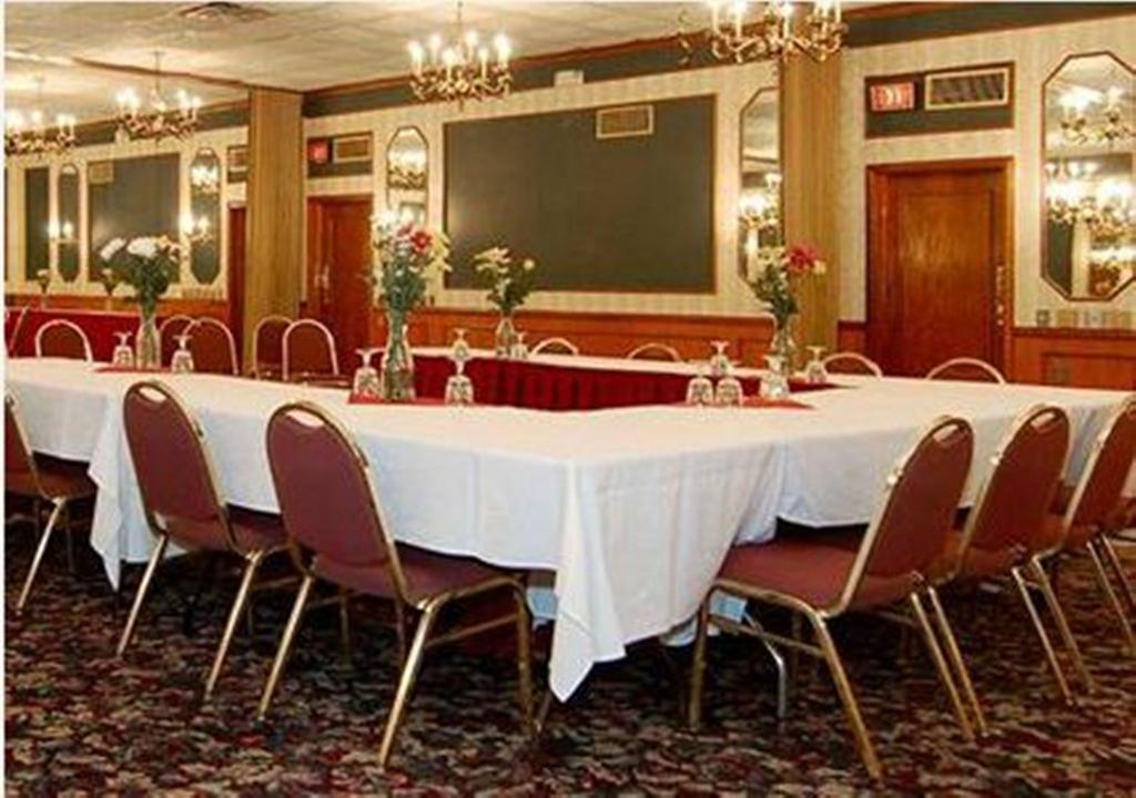 Red Carpet Inn & Suites Carneys Point/Wilmington Perniagaan gambar